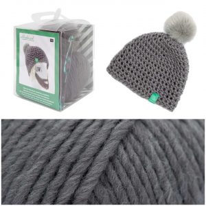 Rico Design Wild Wild Wool Häkelset Mütze mit Bommel grau