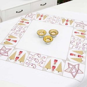 Rico Design Stickpackung Decke Weihnachtspatchwork 90x90cm